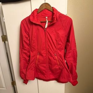 Lululemon red jacket tuck in hood size 6